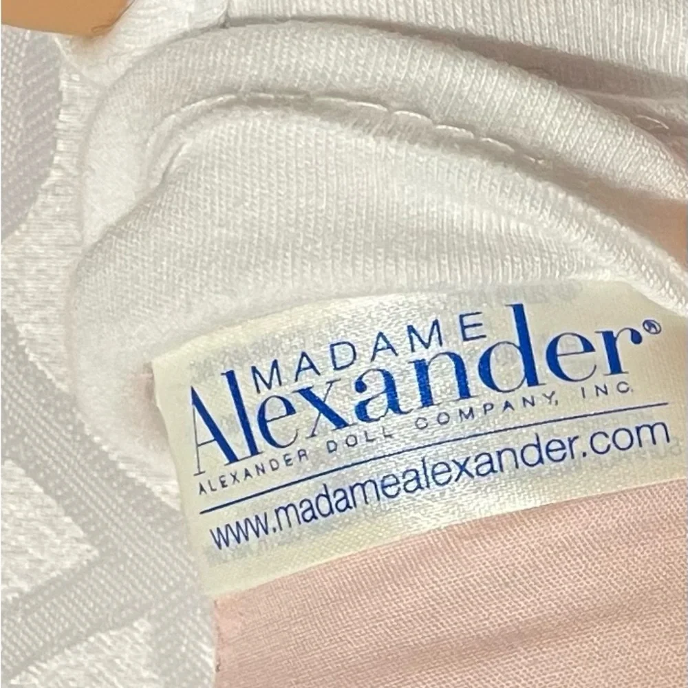 Madame Alexander Doll with Pink Pajamas and Our Generation Bubbly Bathtime set